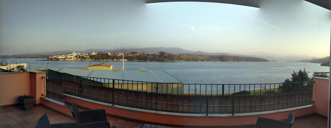 Mirador De La Ria Apartment Ribadeo Bagian luar foto